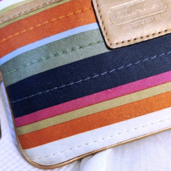 Coach Lim Ed Horizontal Stitch Legacy Stripe Pocket Wristlet in Brass/Multi, EUC - Picture 11 of 13
